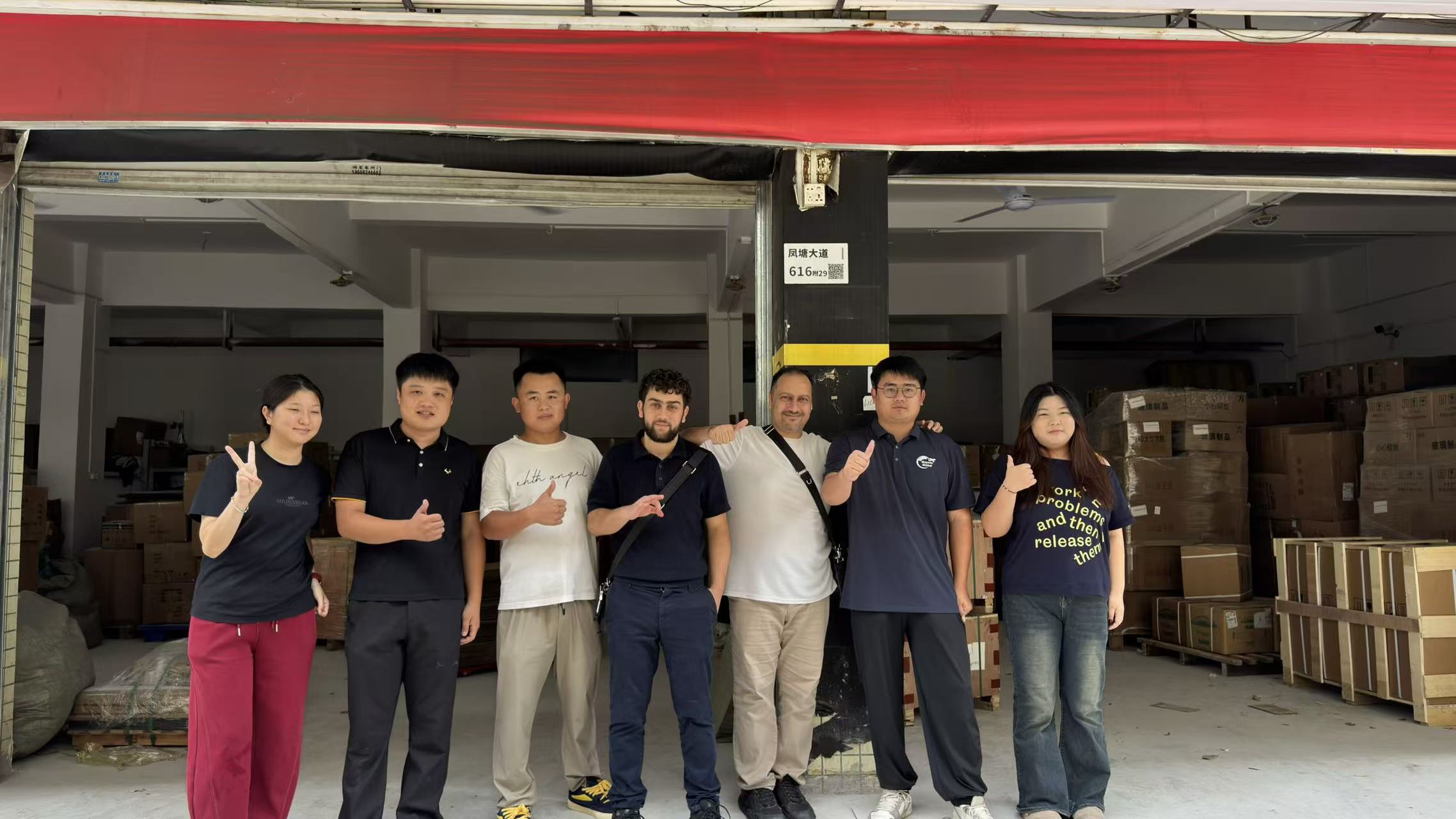 Client visit at Yuntuo logistics warehouse in China